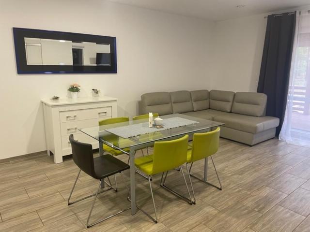 Yacht Club Apartamenty Radzyn Bagian luar foto